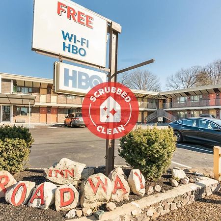 Oyo Hotel Malden Ma Broadway Exterior foto