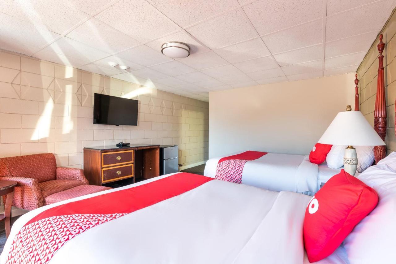 Oyo Hotel Malden Ma Broadway Exterior foto