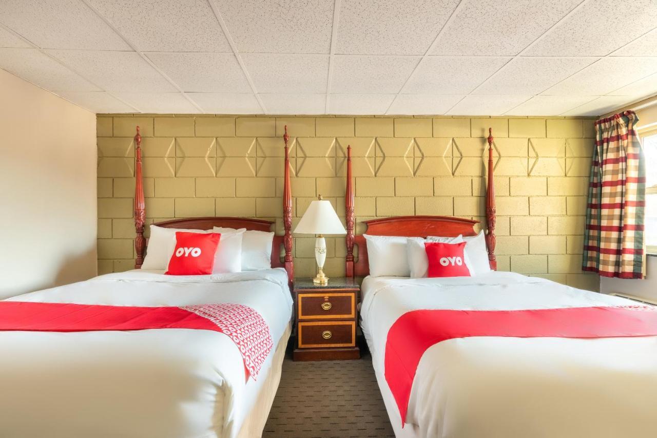 Oyo Hotel Malden Ma Broadway Exterior foto
