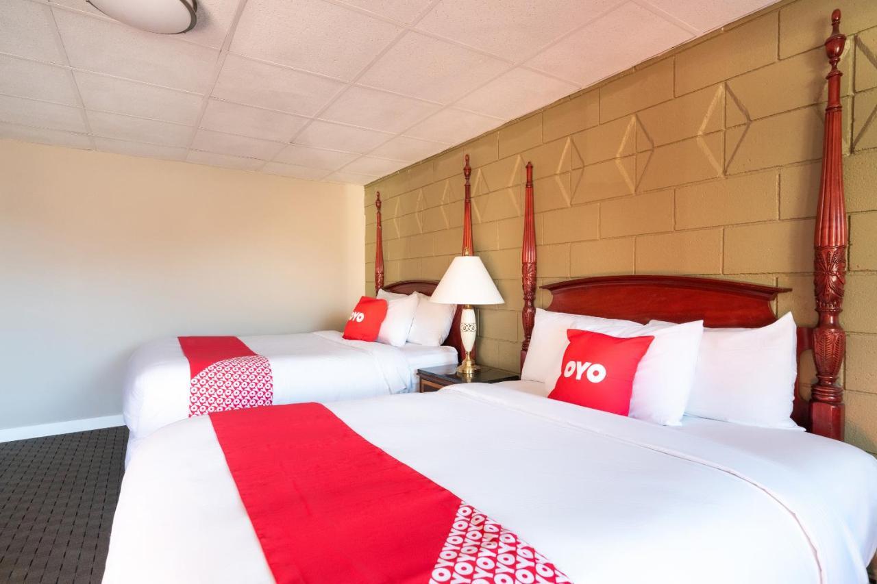 Oyo Hotel Malden Ma Broadway Exterior foto